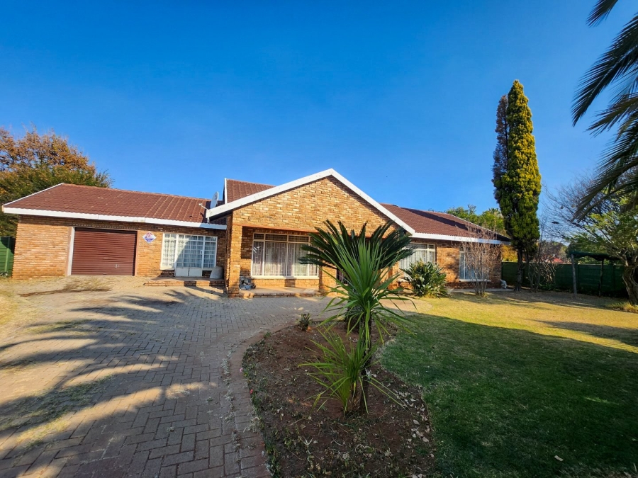 3 Bedroom Property for Sale in Stilfontein Ext 4 North West